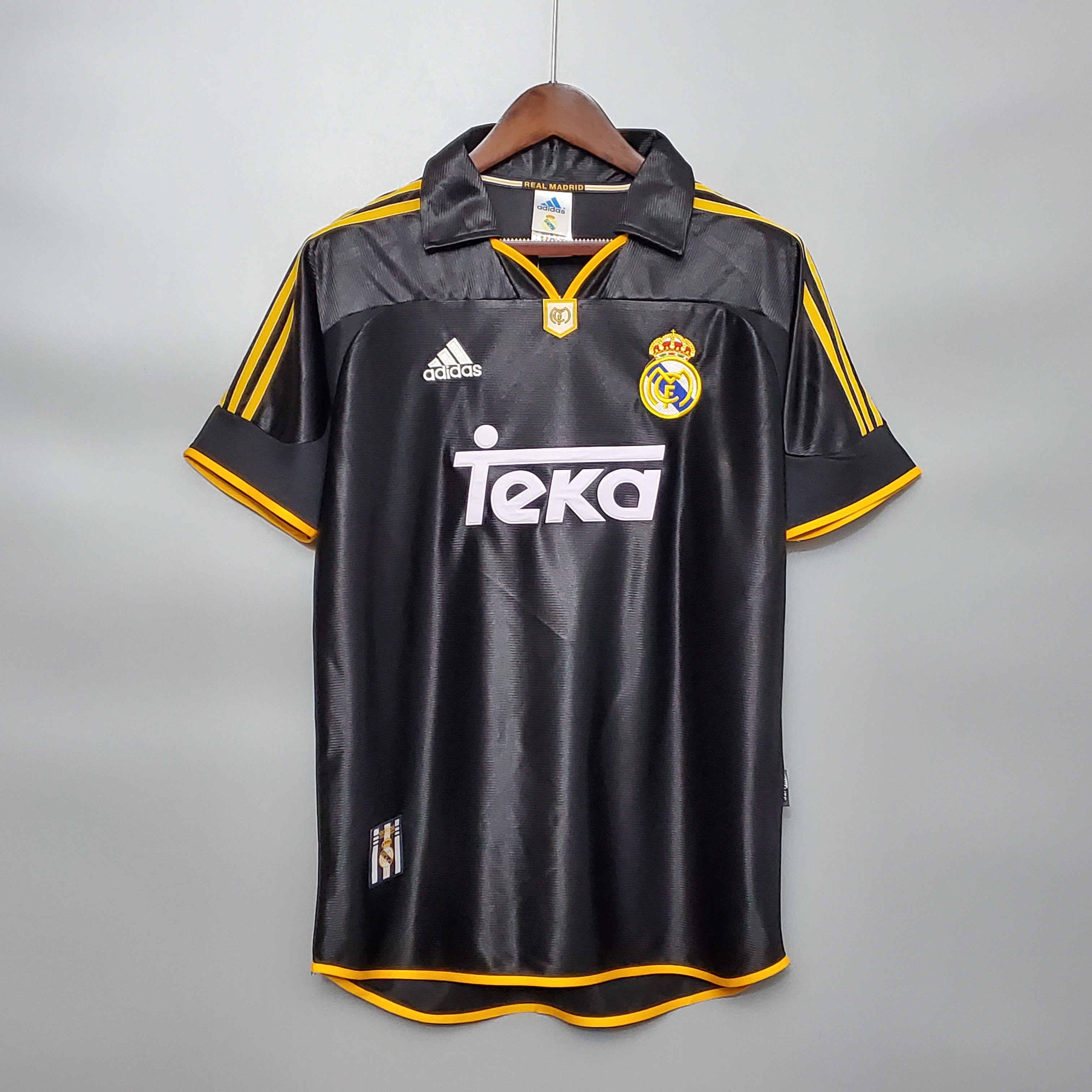 Real Madrid Retro 98-99 Away Jersey